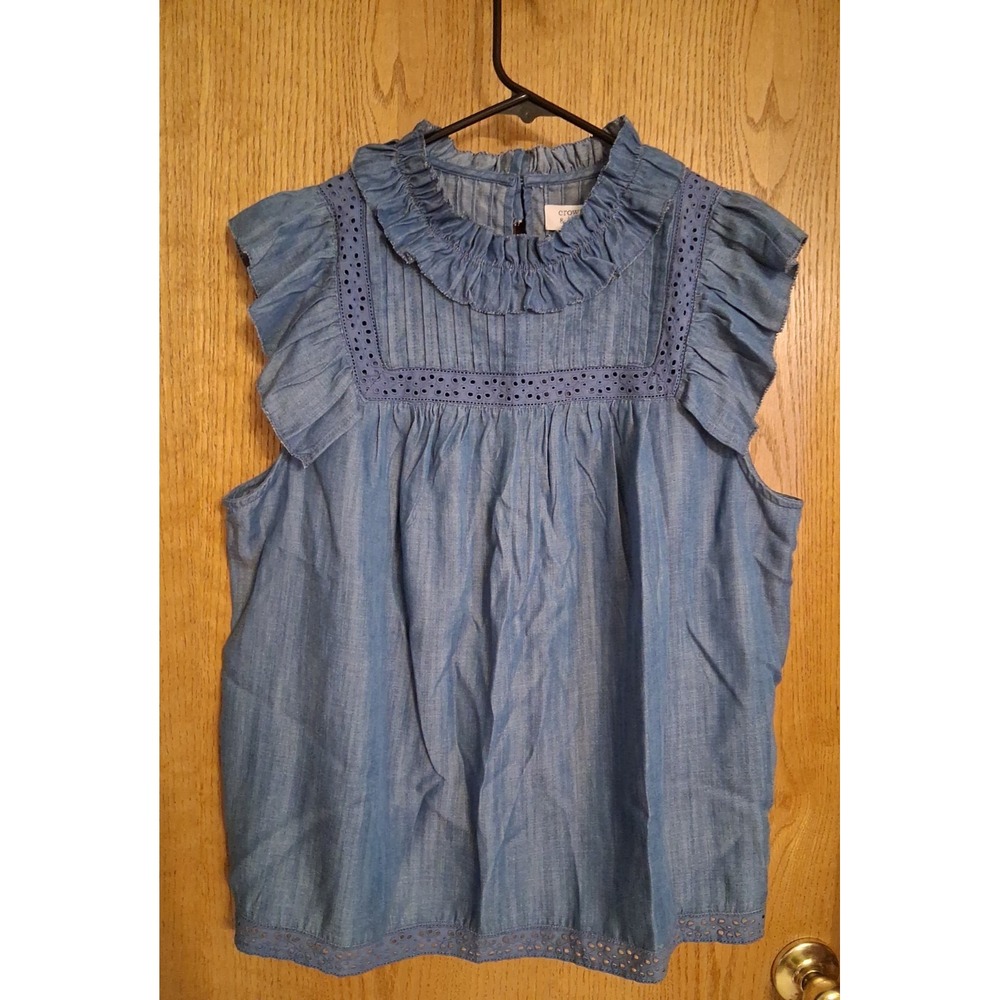 Crown & Ivy Blue L Chambray Pleated Babydoll Shirt Eyelet Ruffle Sleeveless New